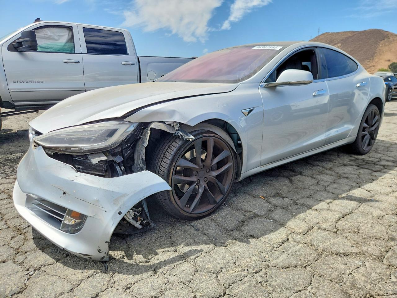 2018 Tesla MODEL S, ασημί, 137.434 km, εισαγωγή ΗΠΑ — φωτο 1