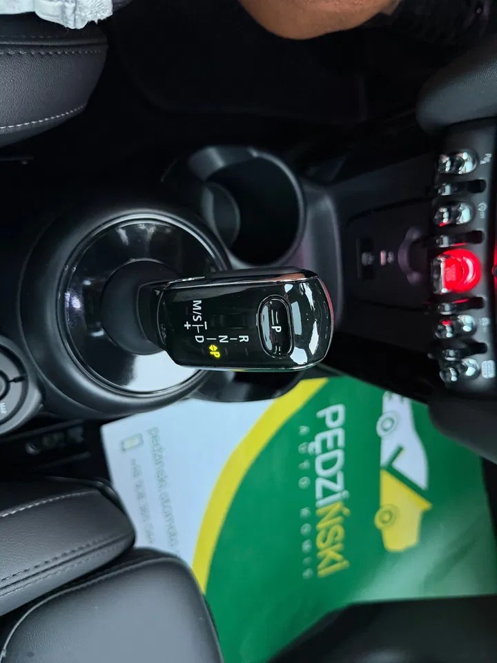 2024 MINI Cooper, 21.000 km, Πολωνία — φωτο 16 z 23