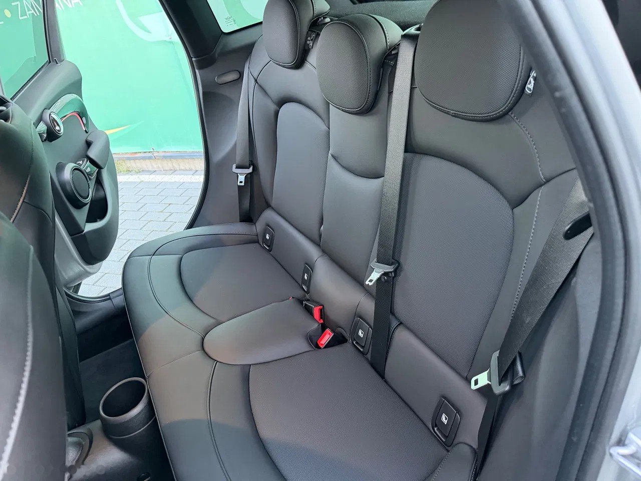 2024 MINI Cooper, 21.000 km, Πολωνία — φωτο 7 z 23