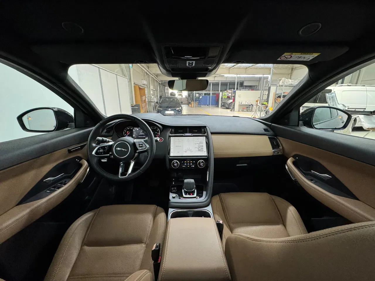 2022 Jaguar E-Pace, 25.000 km, Ρουμανία — φωτο 9 z 24