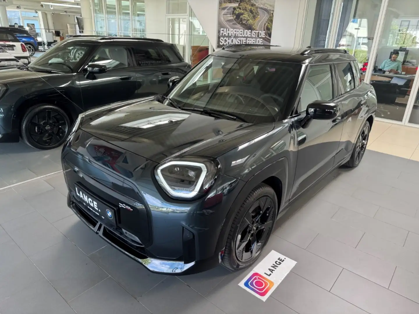 2026 MINI Aceman, 380 km, Γερμανία — φωτο 1