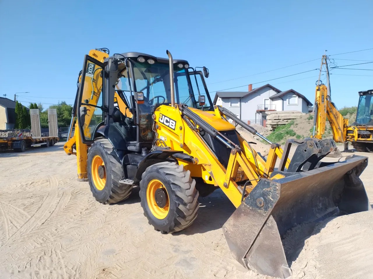 2011 JCB, εισαγωγή Σε απόθεμα στην ΕΕ — φωτο 1