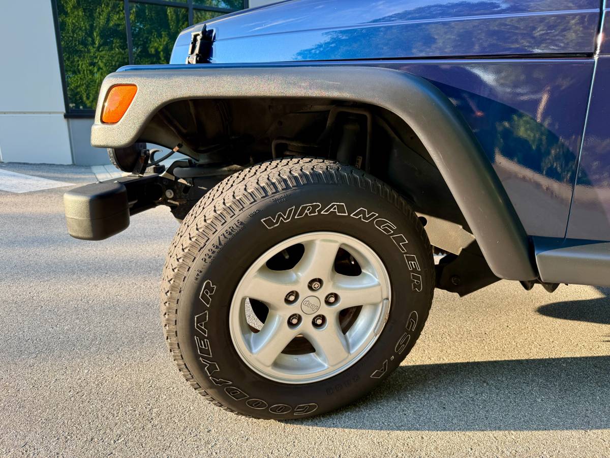 2003 Jeep, εισαγωγή Καναδάς — φωτο 7 z 12