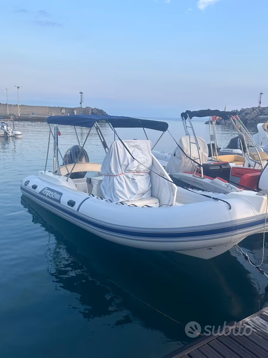 Gommone, εισαγωγή Σε απόθεμα στην ΕΕ — φωτο 1