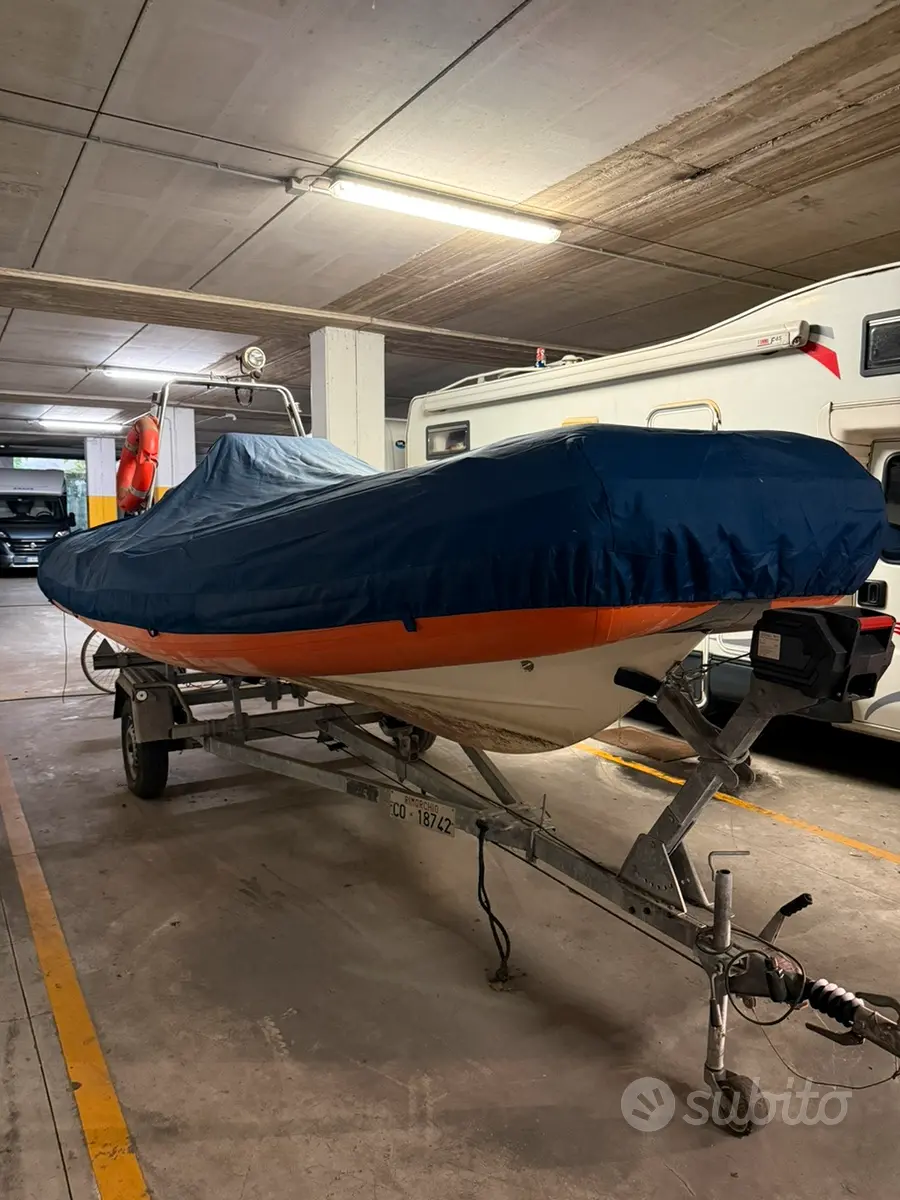 Gommone, εισαγωγή Σε απόθεμα στην ΕΕ — φωτο 1