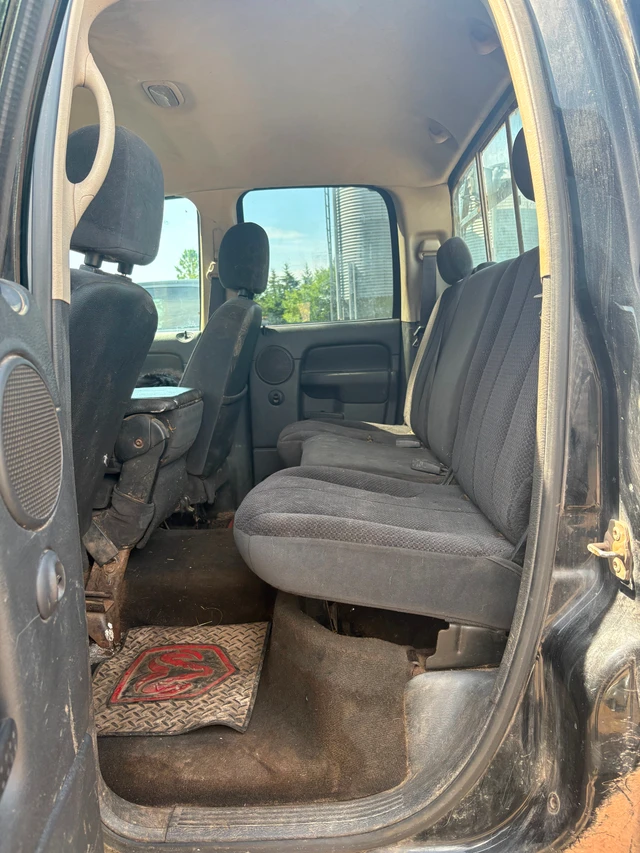 2005 Dodge Ram, μαύρο, 247.000 km, εισαγωγή Καναδάς — φωτο 1