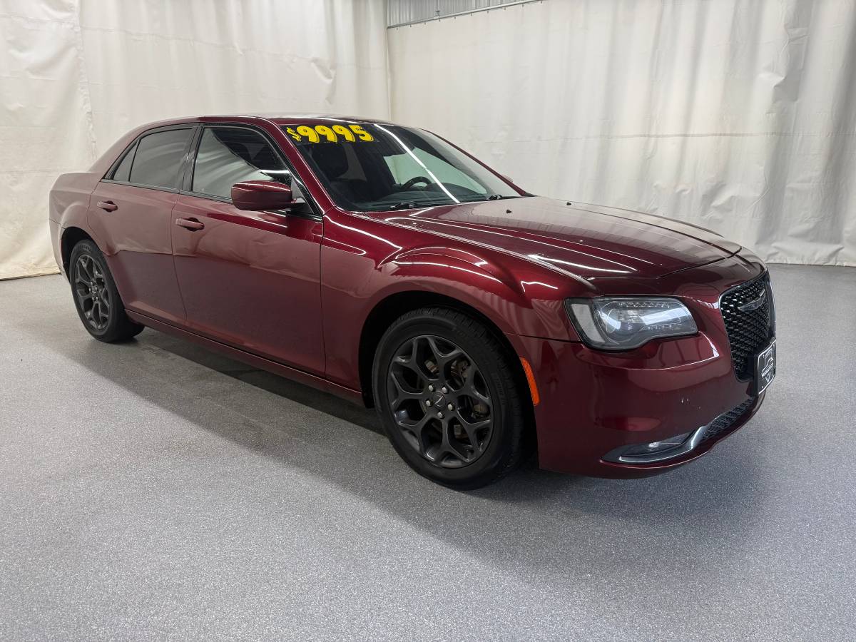 2019 Chrysler, κόκκινο, εισαγωγή ΗΠΑ — φωτο 5 z 12