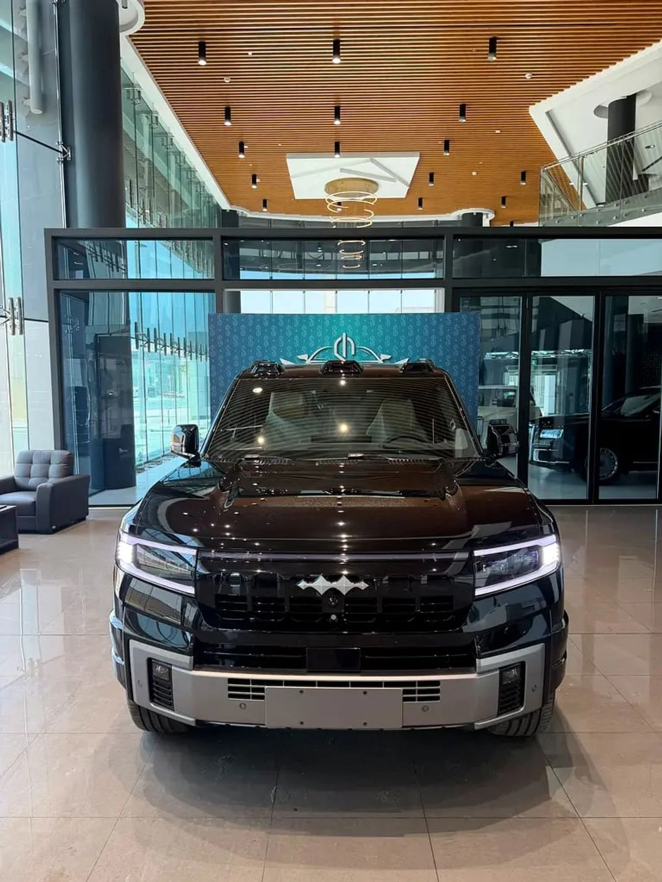 2026 Byd Leopard 8 FLAGSHIP, καφέ, 20 km, εισαγωγή ΗΑΕ — φωτο 1