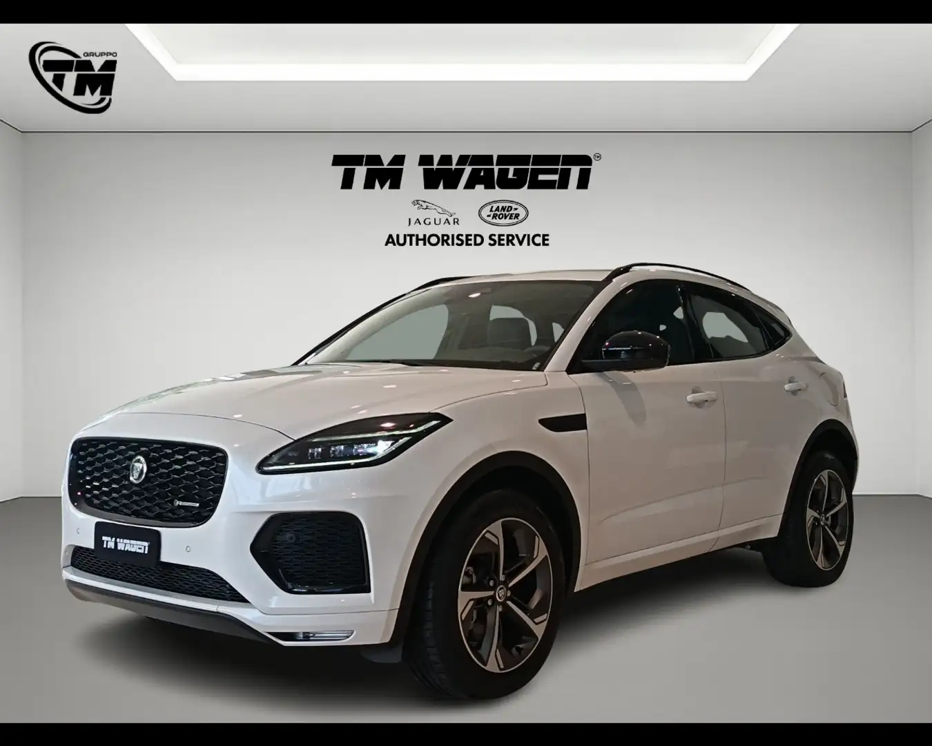 2024 Jaguar E-Pace, 9 km, Ιταλία — φωτο 1