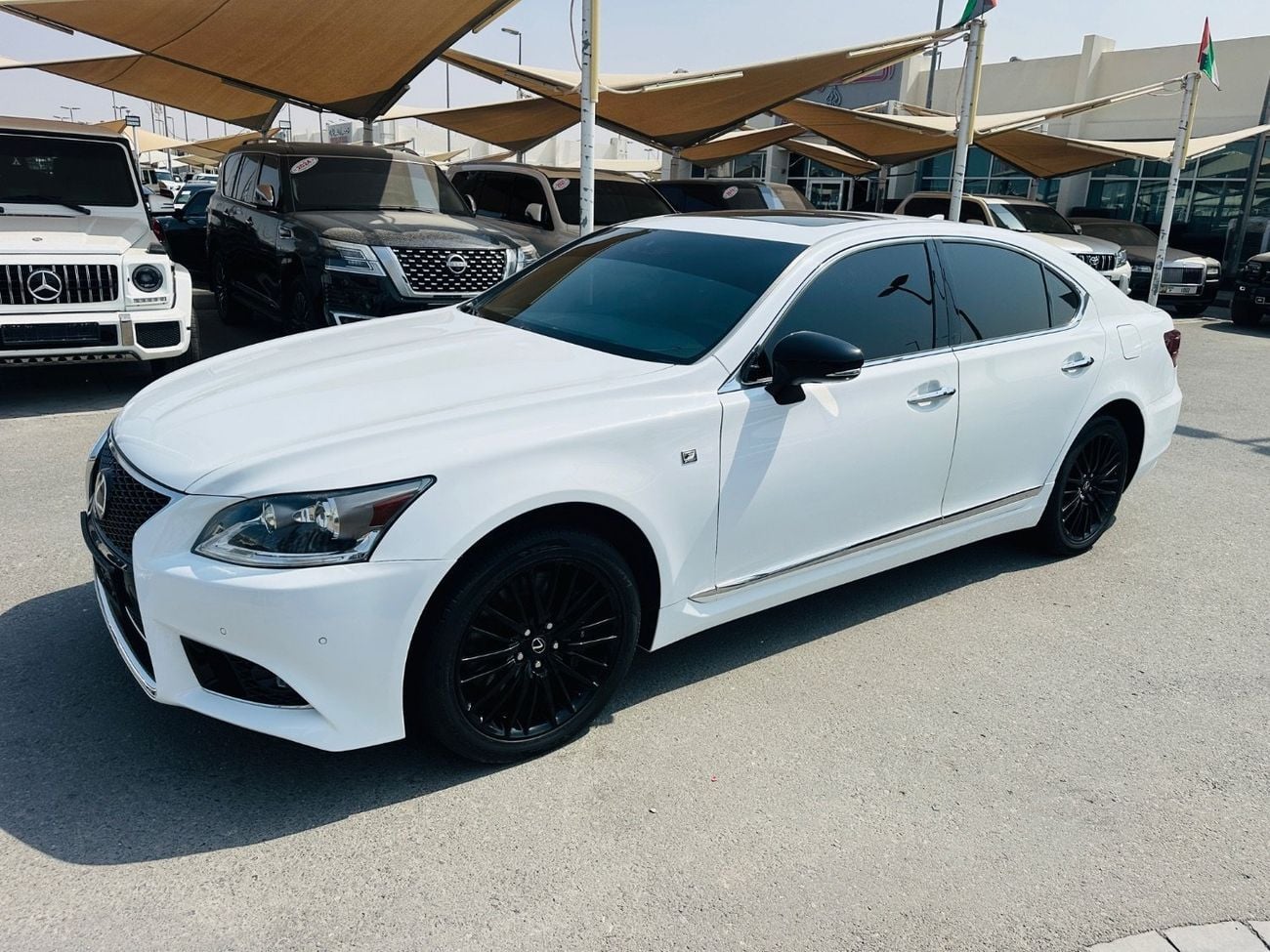 2015 Lexus LS460, λευκό, 140.000 km, εισαγωγή ΗΑΕ — φωτο 1