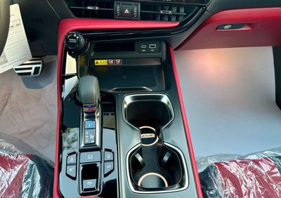 2026 Lexus NX350, μαύρο, 0 km, εισαγωγή ΗΑΕ — φωτο 11 z 17