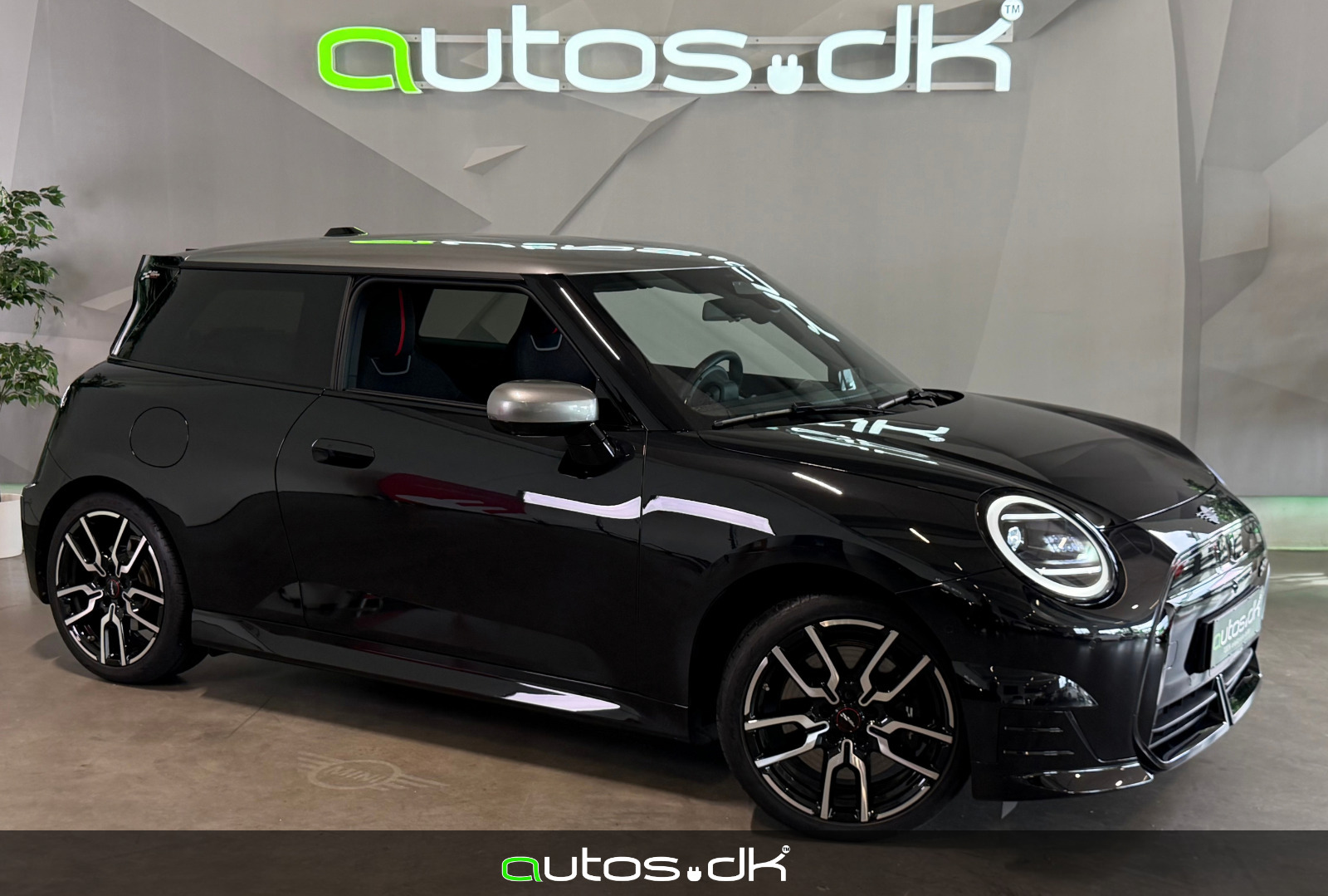 MINI Cooper SE, Δανία — φωτο 1