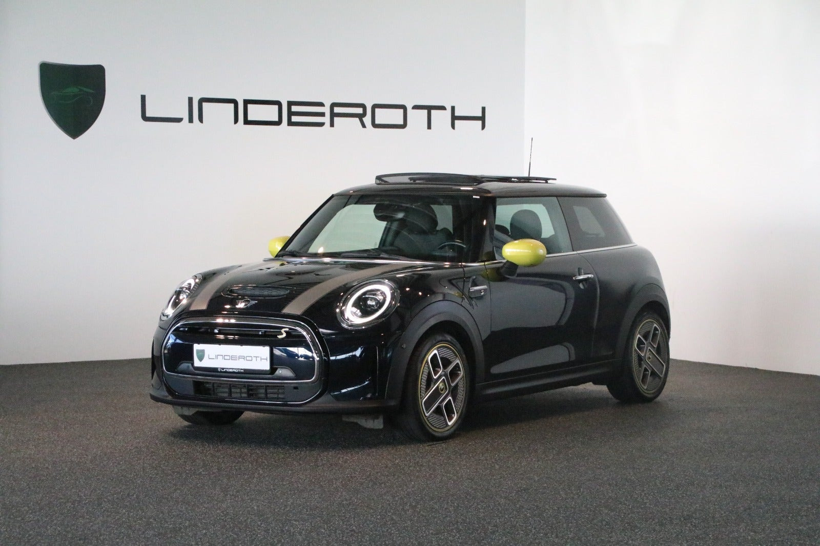 MINI Cooper SE, Δανία — φωτο 1