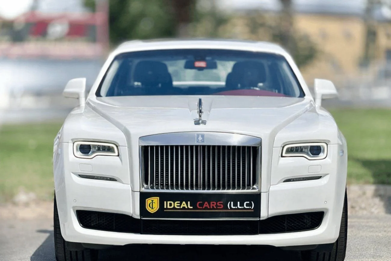 2017 Rolls-Royce Ghost SWB, λευκό, 49.000 km, εισαγωγή ΗΑΕ — φωτο 1
