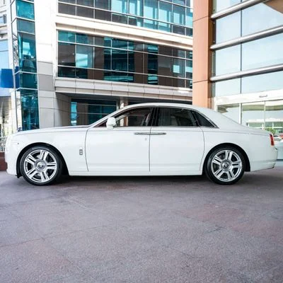 2015 Rolls-Royce Ghost, λευκό, 42.000 km, εισαγωγή ΗΑΕ — φωτο 4 z 16