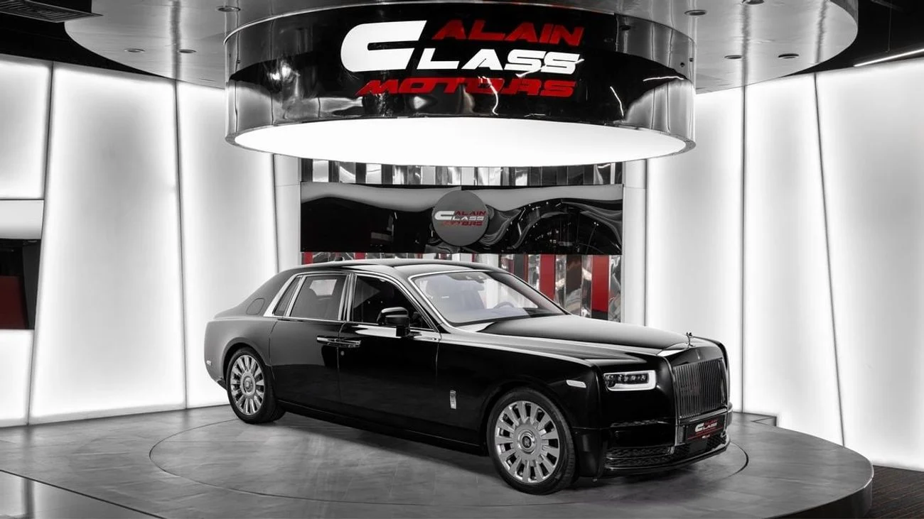2019 Rolls-Royce Phantom EWB, μαύρο, 20.564 km, εισαγωγή ΗΑΕ — φωτο 1