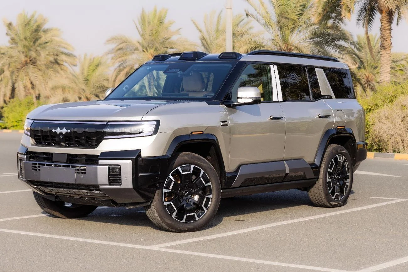 2025 Byd Leopard 8 FLAGSHIP, χρυσό, 3.023 km, εισαγωγή ΗΑΕ — φωτο 1