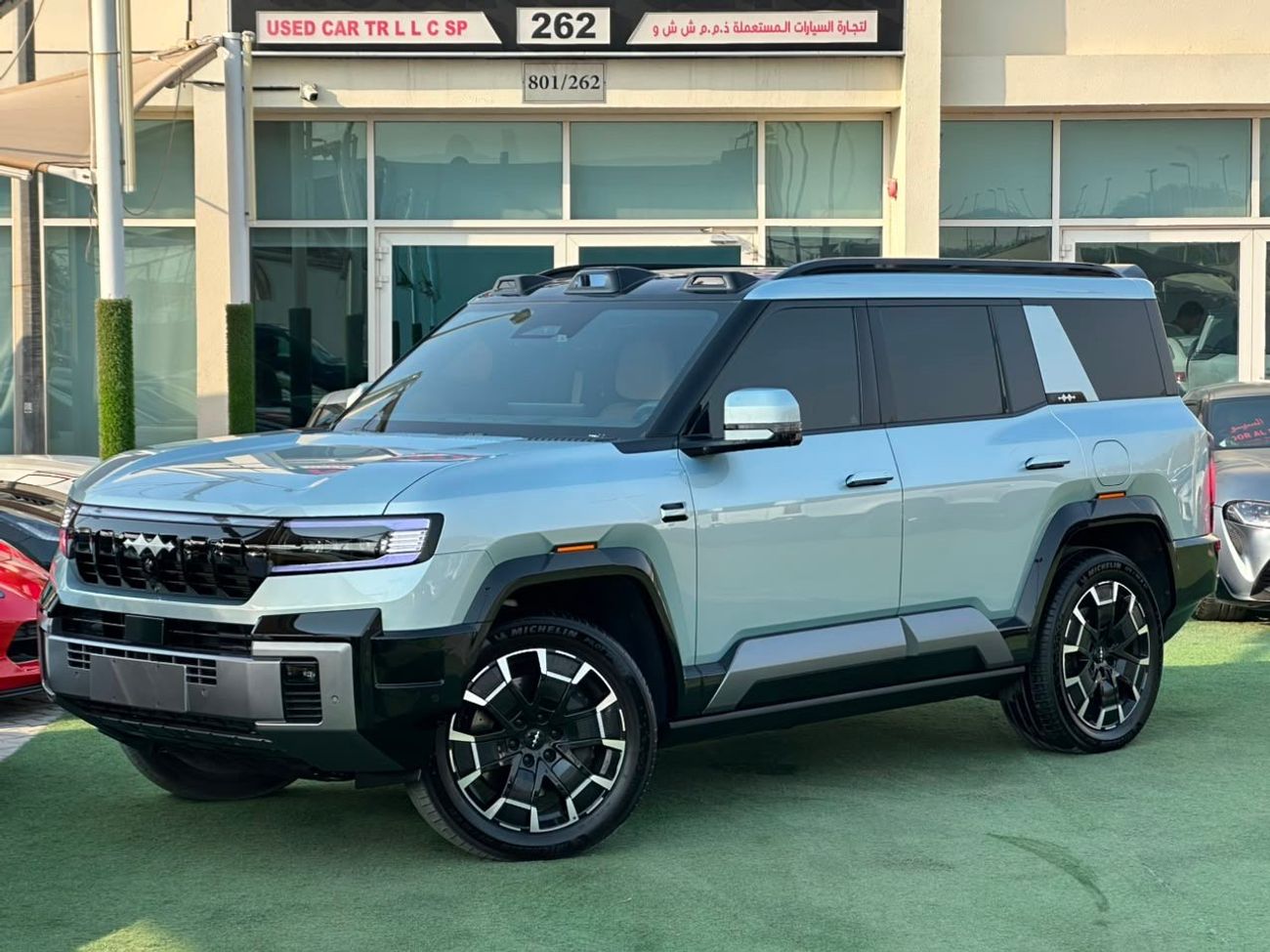 2025 Byd Leopard 8 FLAGSHIP, ασημί, 25.000 km, εισαγωγή ΗΑΕ — φωτο 1