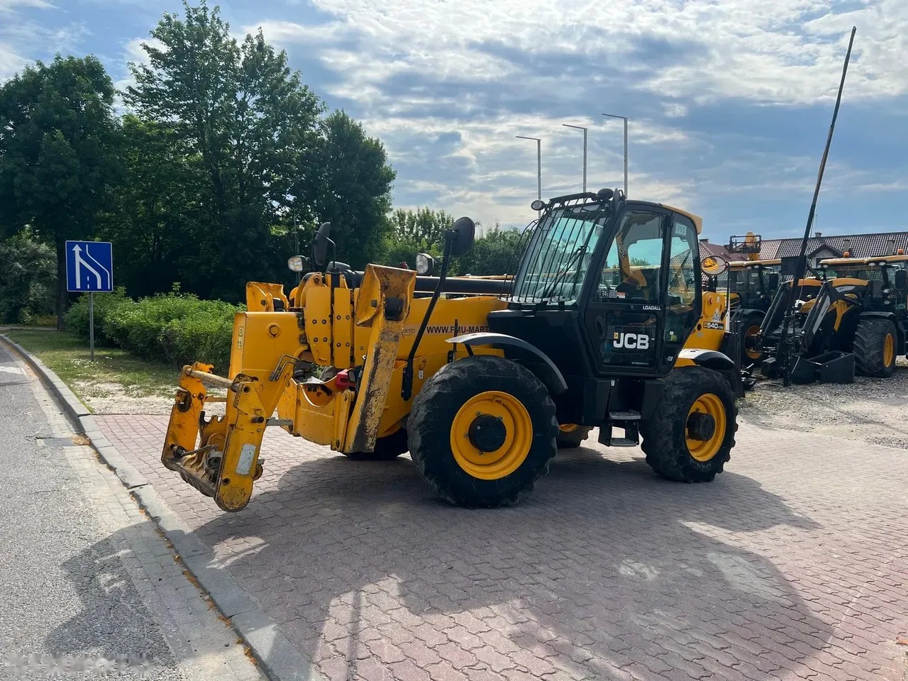 2016 JCB, εισαγωγή Σε απόθεμα στην ΕΕ — φωτο 1