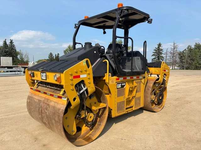 Caterpillar CD54B, 1 mth, εισαγωγή Καναδάς — φωτο 1