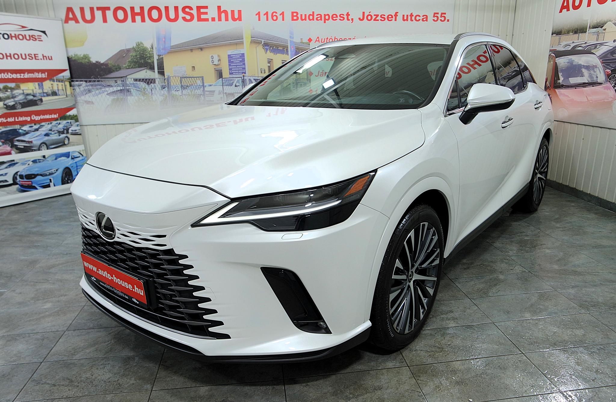 2023 Lexus, 39.000 km, Ουγγαρία — φωτο 1