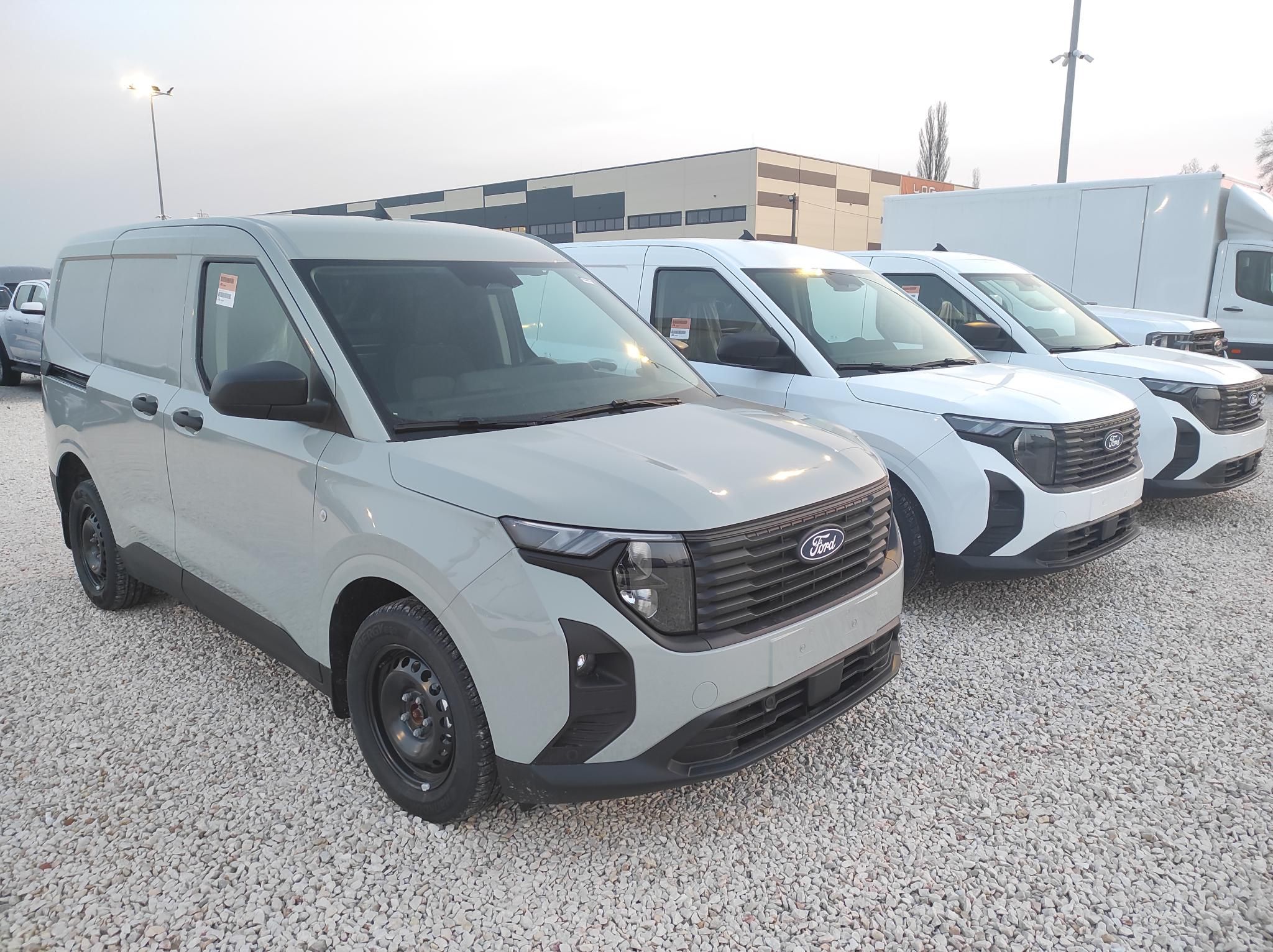 2026 Ford, Ουγγαρία — φωτο 1