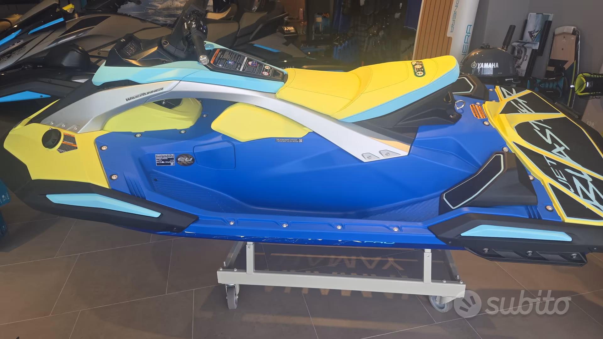 Moto, εισαγωγή Σε απόθεμα στην ΕΕ — φωτο 1