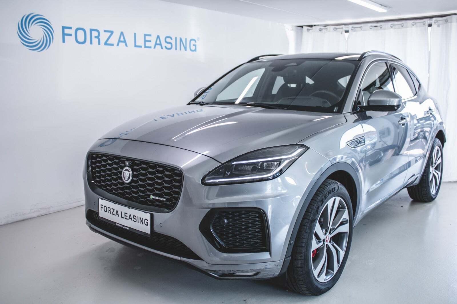 Jaguar E-Pace, Δανία — φωτο 1