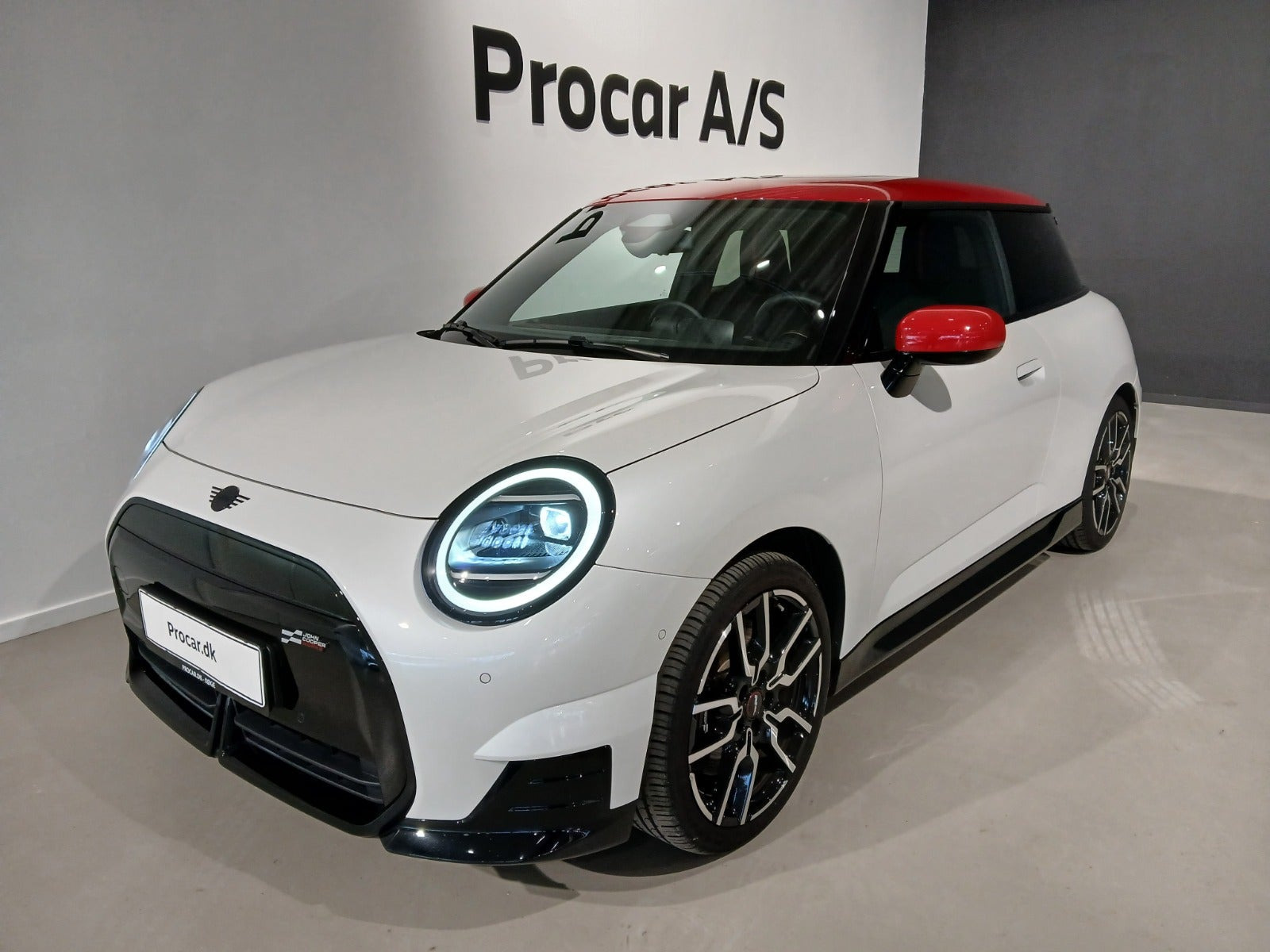 MINI Cooper SE, Δανία — φωτο 1