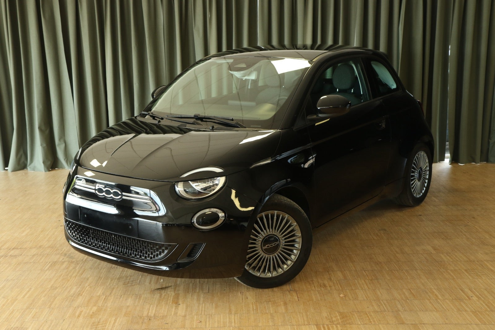 Fiat 500e, Δανία — φωτο 1