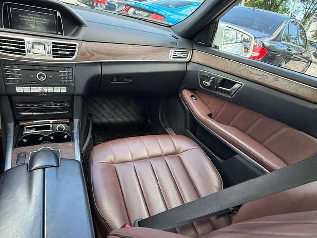 2016 Mercedes-Benz Eclass E 400, λευκό, 155.186 km, εισαγωγή Καναδάς — φωτο 15 z 19