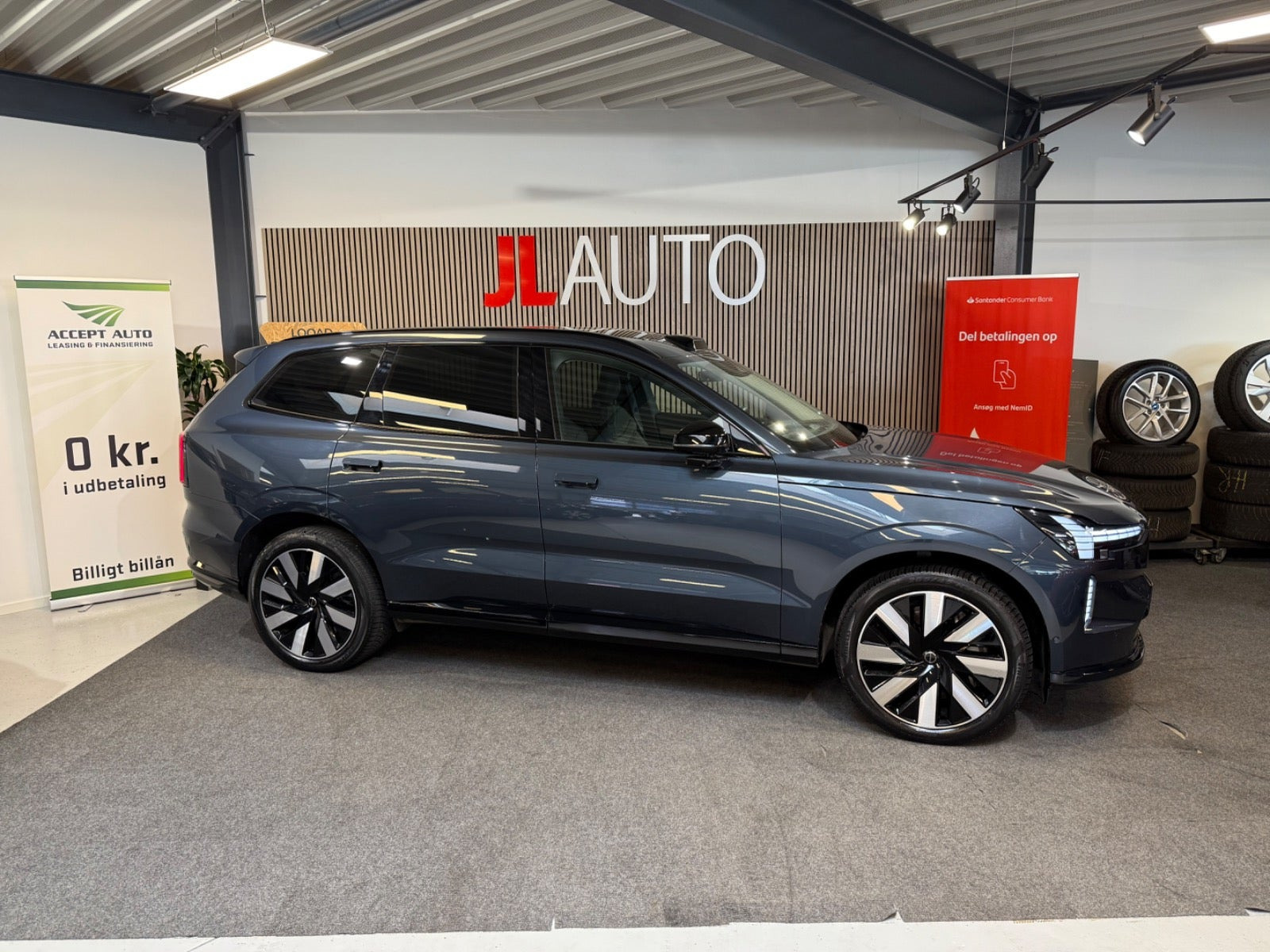 Volvo EX90, Δανία — φωτο 1