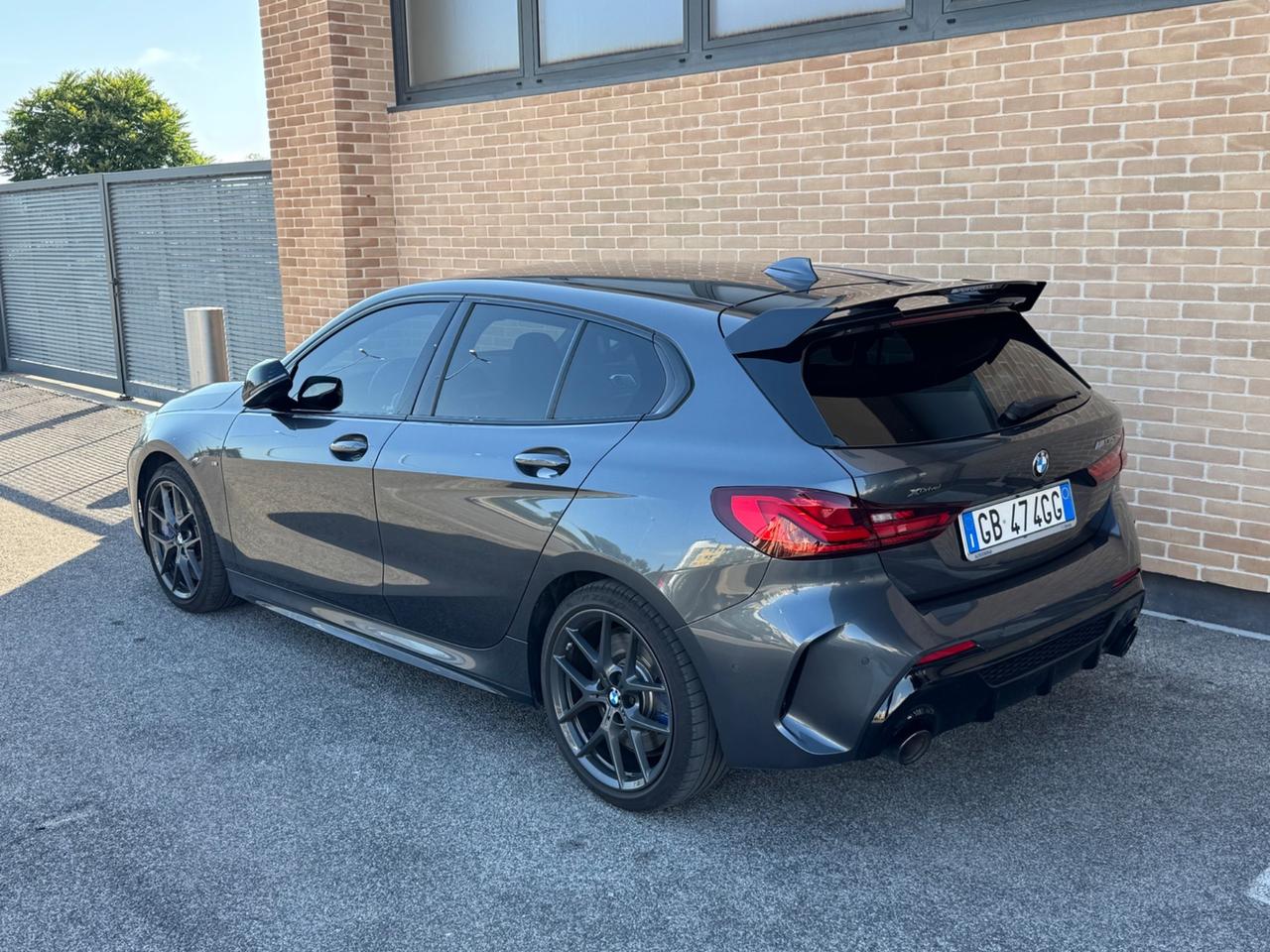 2028 BMW, Ιταλία — φωτο 2 z 11