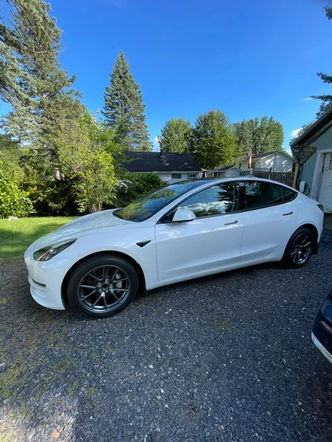 2023 Tesla Model 3, λευκό, 23.466 km, εισαγωγή Καναδάς — φωτο 1