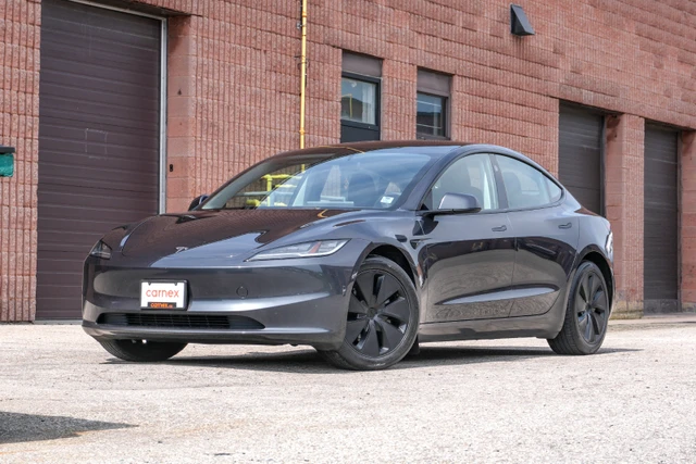 2024 Tesla Model 3 Long Range, γκρι, 92.451 km, εισαγωγή Καναδάς — φωτο 1