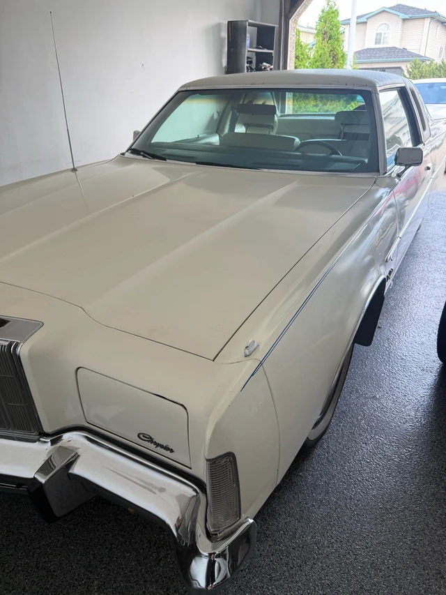 1978 Chrysler Newyorker, 19.000 km, εισαγωγή Καναδάς — φωτο 1