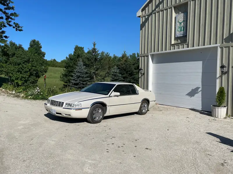 2000 Cadillac Eldorado ESC, λευκό, 150.000 km, εισαγωγή Καναδάς — φωτο 1
