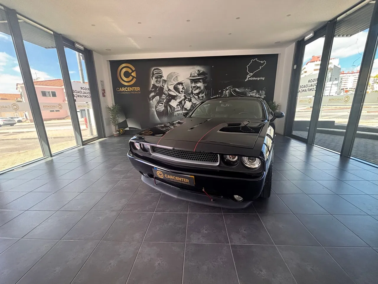 Dodge Challenger, 187.000 km, Πορτογαλία — φωτο 1
