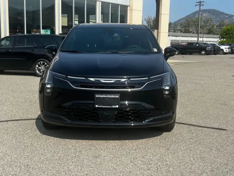 2027 Chrysler Pacifica Select AWD, μαύρο, 0 km, εισαγωγή Καναδάς — φωτο 3 z 12