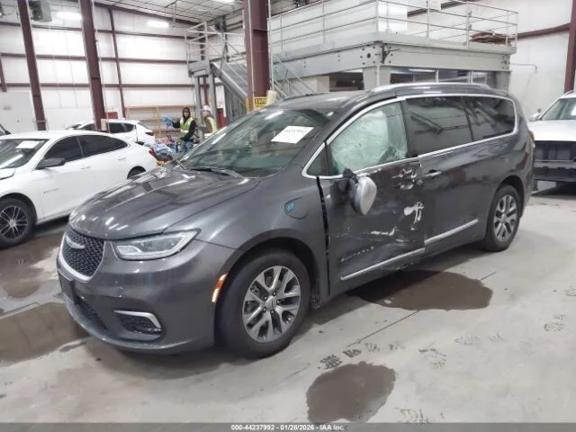 2022 Chrysler Pacifica, Λιθουανία — φωτο 1
