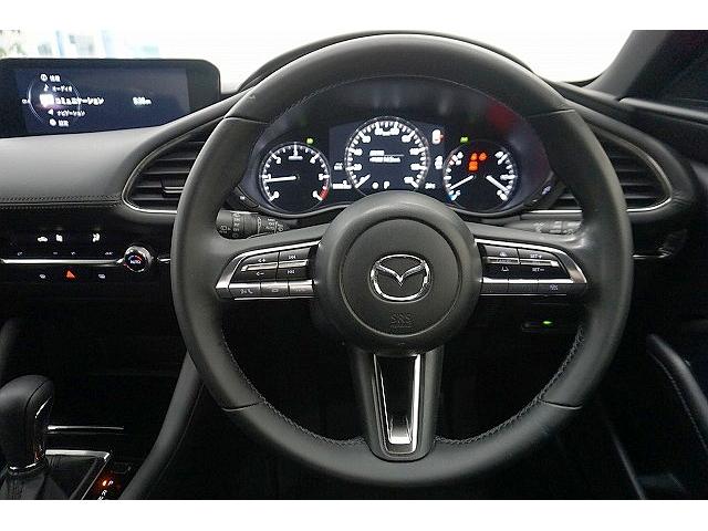 Mazda3 Fastback, εισαγωγή Ιαπωνία — φωτο 13 z 40