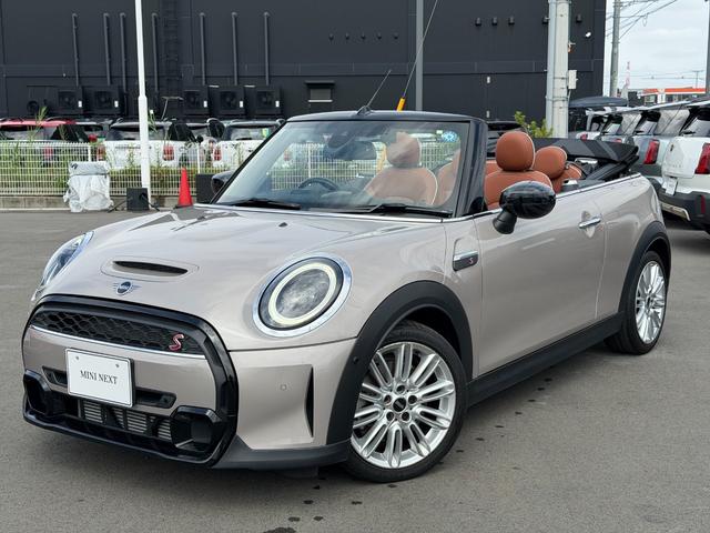 MINI, εισαγωγή Ιαπωνία — φωτο 1