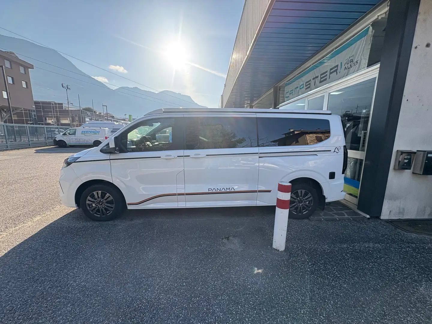 2026 Ford Transit Custom, 3.500 km, Ιταλία — φωτο 2 z 12