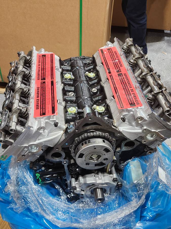 Brand nový 5.7L V8 Hemi Long Block Engine OE Mopar 68409309AA NON-MDS, εισαγωγή ΗΠΑ — φωτο 1