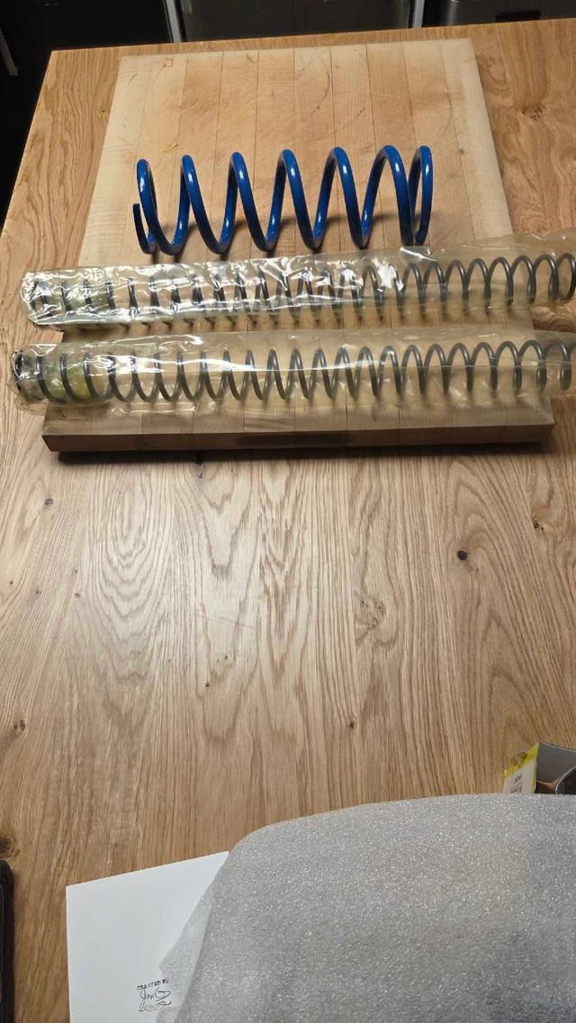 Dirt bike fork springs & shock spring, εισαγωγή Καναδάς — φωτο 1
