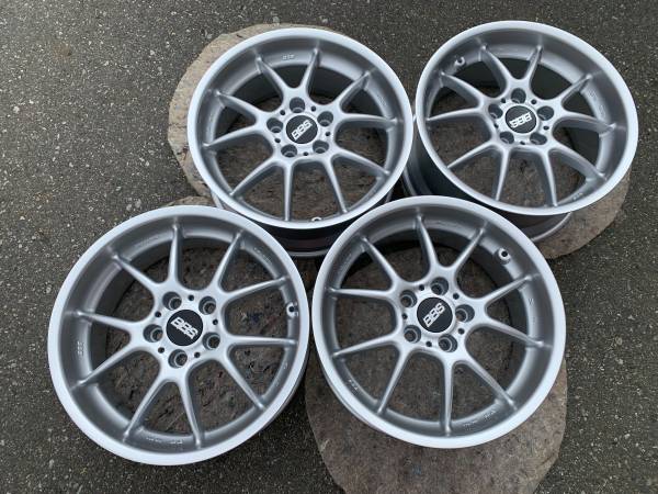 Ultra Rare sada Genuine Bbs Rk011 18x8.5 Et38 Rims As nový, εισαγωγή Καναδάς — φωτο 1