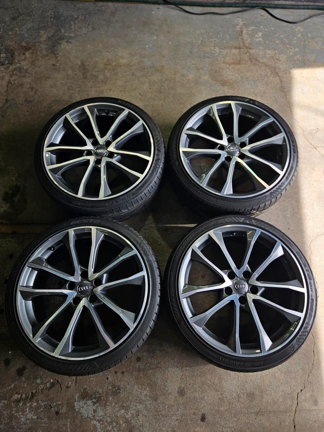 19" Audi S4 OE Wheels - Summer Tires - 235/35/19, εισαγωγή Καναδάς — φωτο 1