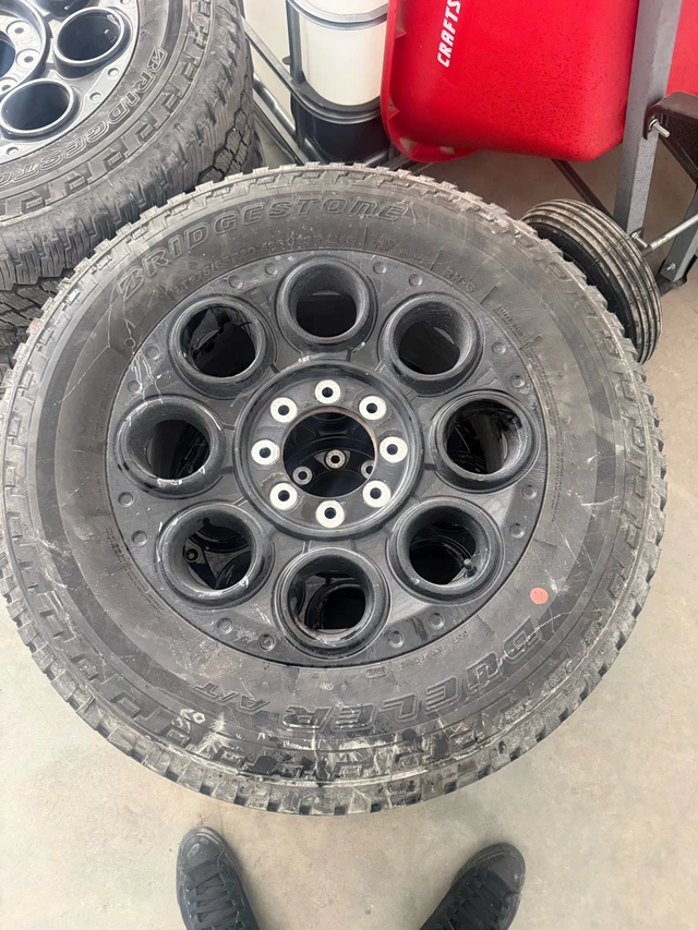 LT275/65R20 Bridgestone Dueler A/T, εισαγωγή Καναδάς — φωτο 1