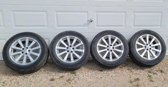 Toyota 245/55R19 Tires and Rims, εισαγωγή Καναδάς — φωτο 1