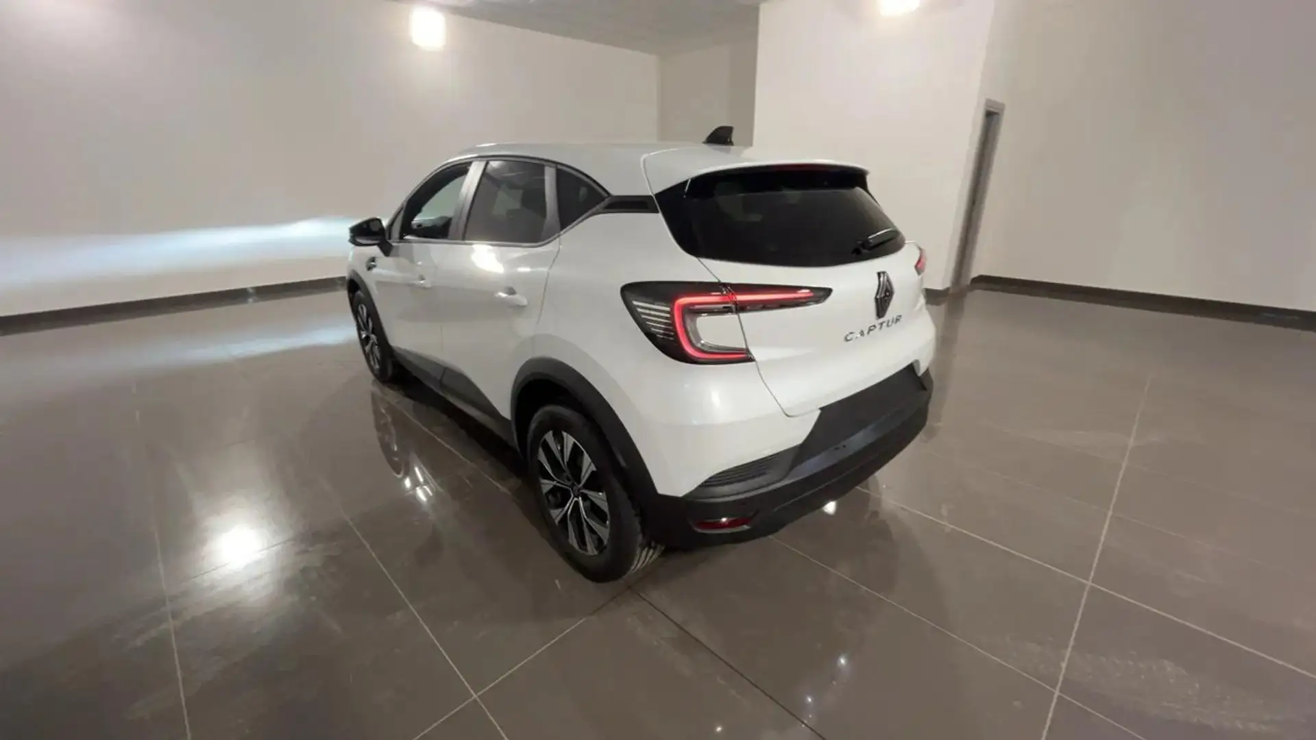 2026 Renault Captur, 1 km, Ιταλία — φωτο 3 z 10